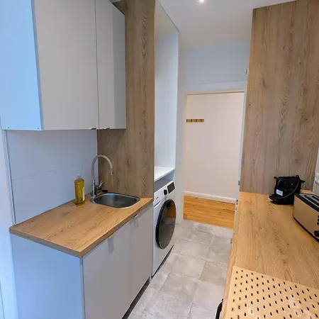 Appartement Heju - Charmanter Altbau Fuer 8 Oder 6 *