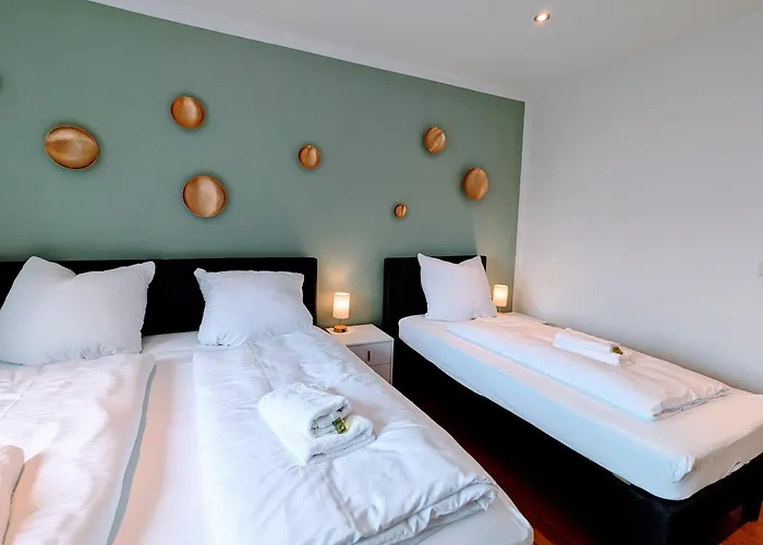 Heju - Charmanter Altbau Fuer 8 Oder 6 شقة